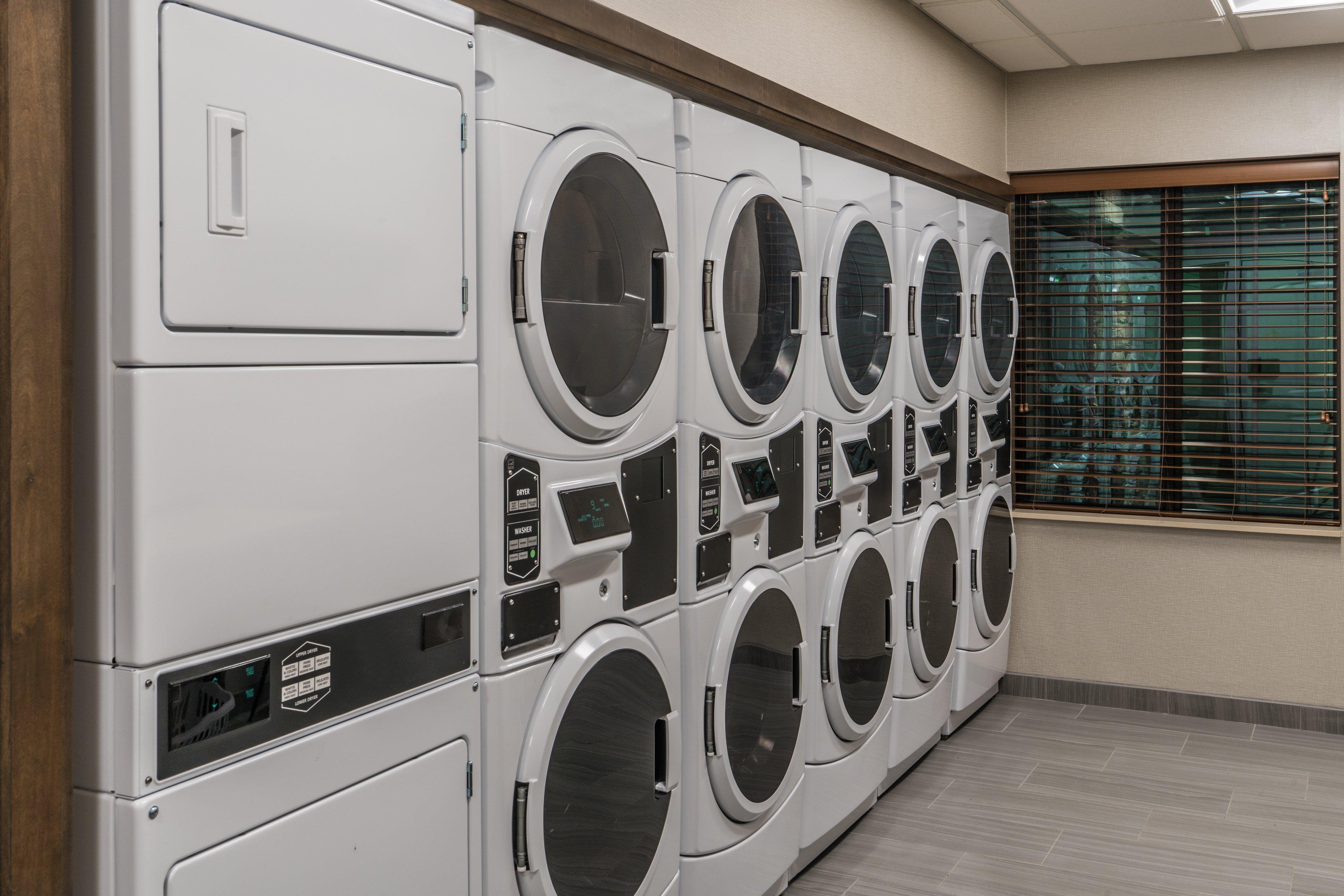 Staybridge Suites Anchorage By Ihg Exteriör bild